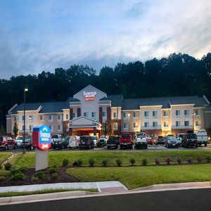 Hotel Fairfield & By Marriott